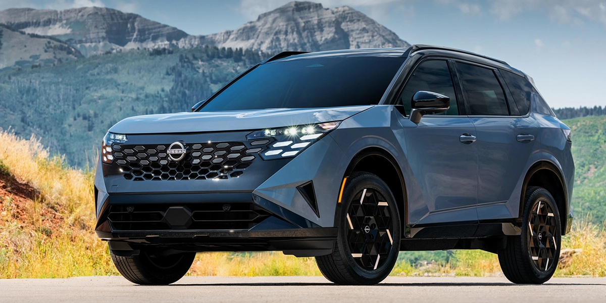 2027 Nissan Rogue Hybrid SR with SR Technology Package