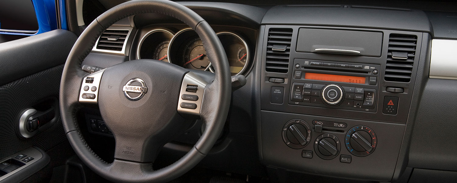 Nissan versa note on sale steering wheel size