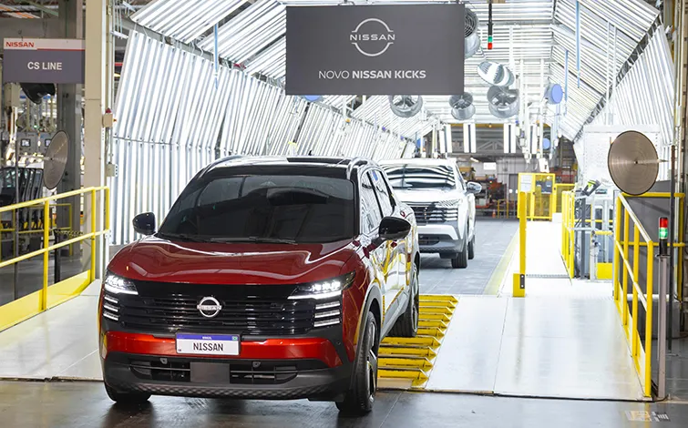 Nuevo Nissan Kicks saliendo de la línea