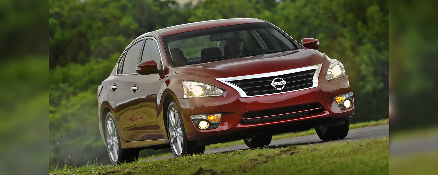 2014 nissan altima center deals console lid