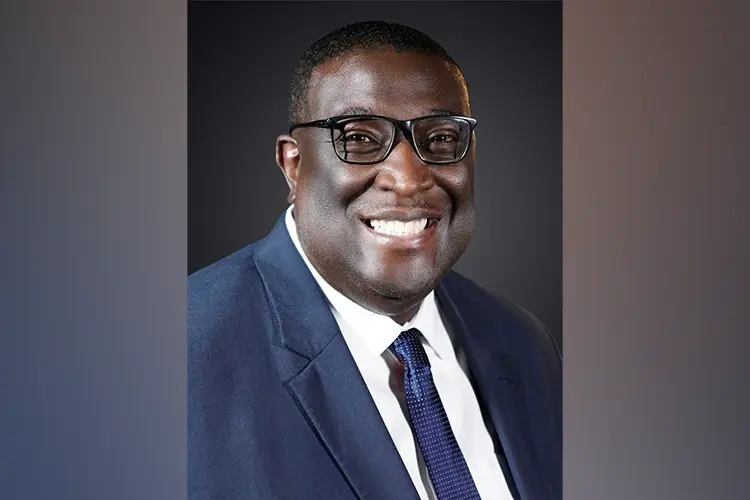 A headshot of Victor Taylor