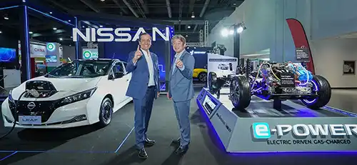 A photo of Nissan ASEAN President and President of Nissan Motor Thailand Isao Sekiguchi and Nissan Philippines President Juan Manuel Hoyos