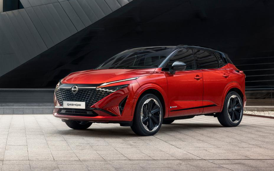 Nissan Qashqai snett framifrån