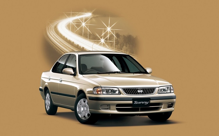 サニーの特別仕様車「1500スーパーサルーン NAVIエディション