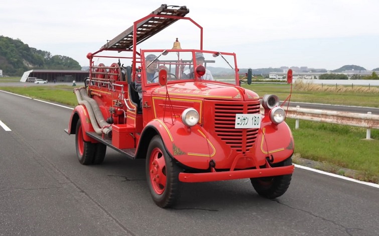 野村トーイ 日産 NISSAN FS681型 消防ポンプ車 フリクション 野村トーイ フリクショントーイ 日産FS681型 消防ポンプ車｜覆面えるの