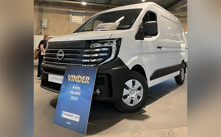 Nissan Interstar skråt fra siden