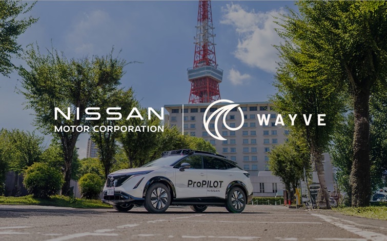 Grafik mit den Logos von Nissan und Wayve, darunter ein weißer Nissan Ariya mit Pro Pilot Schriftzug