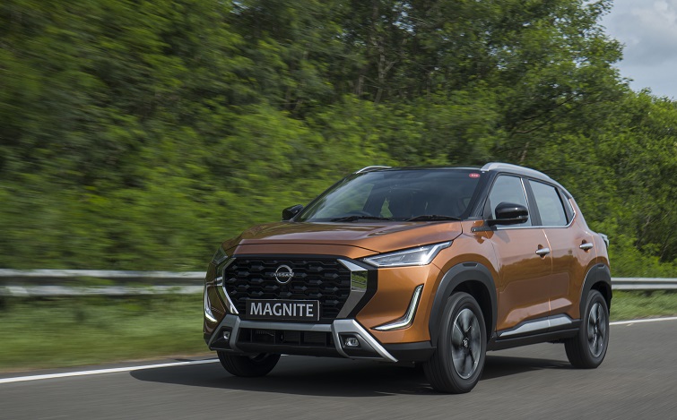 Front ¾ dynamic image of Copper Orange Nissan Magnite