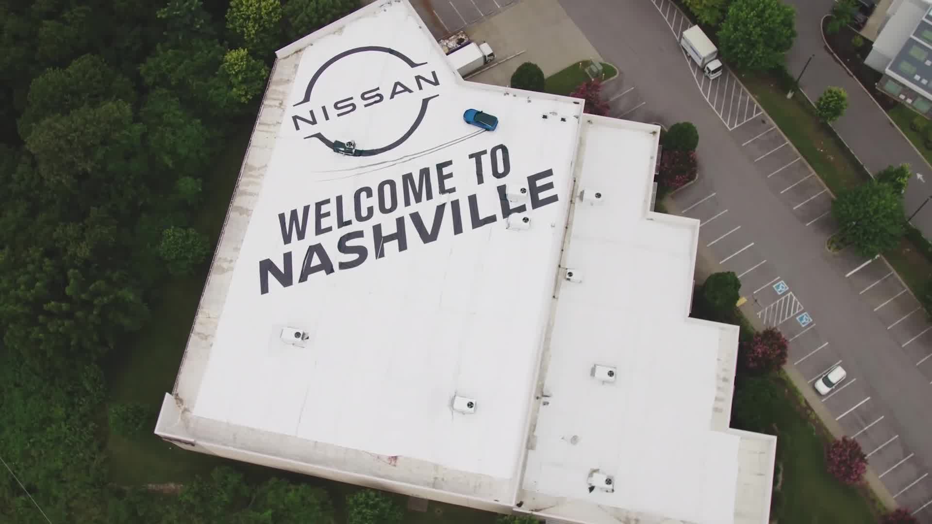 Nissan display welcomes air travelers