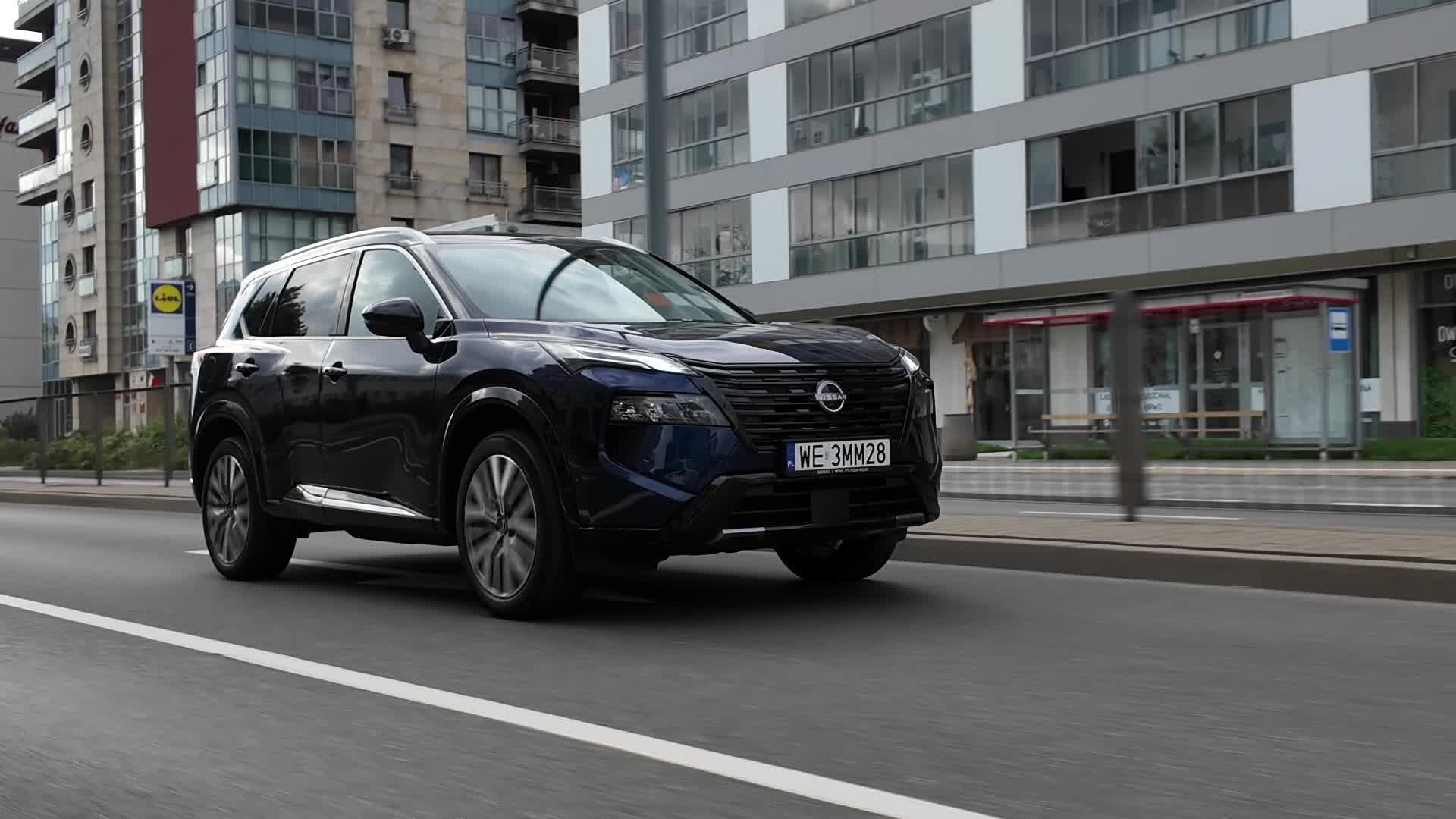 Nowy Nissan X-Trail Tekna+ – B-Roll (ujęcia dynamiczne)