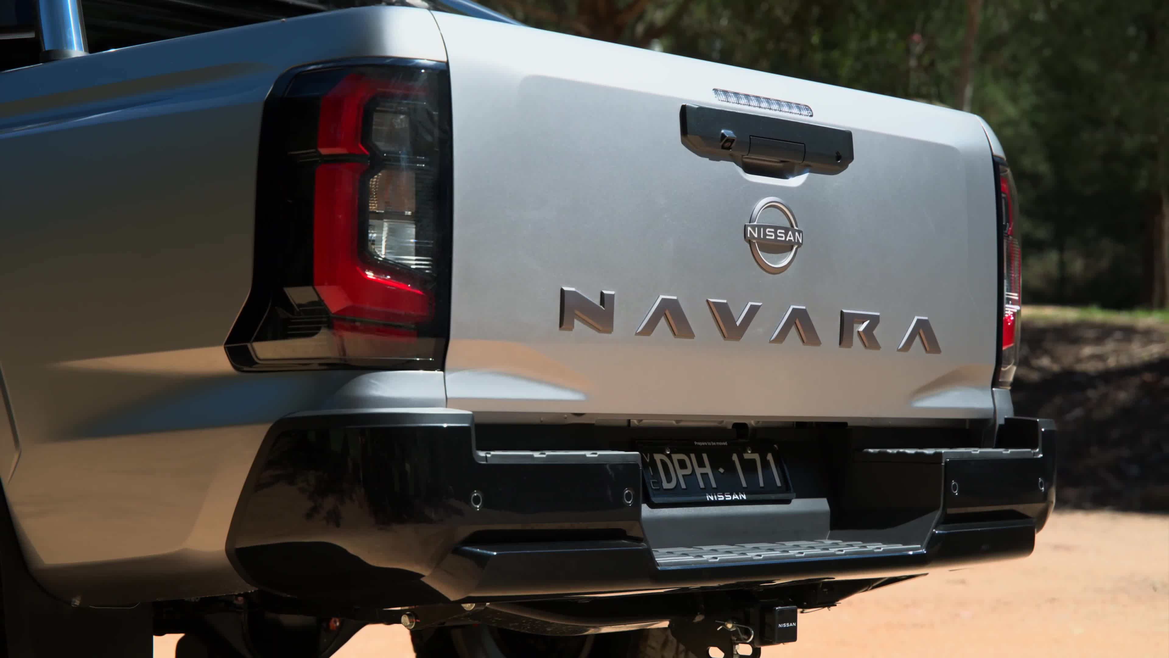 2026 Nissan NAVARA ST - B-Roll