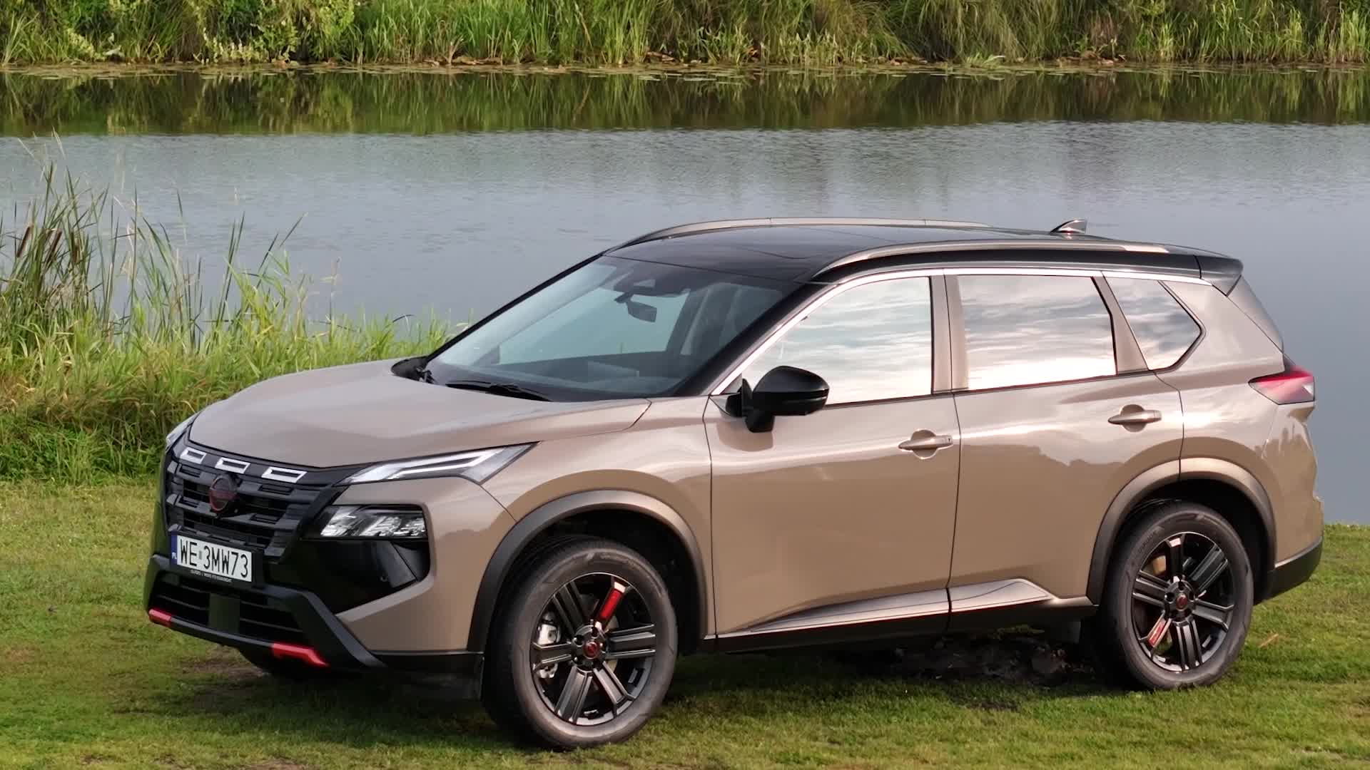 Nowy Nissan X-Trail N-Trek – B-Roll (ujęcia statyczne)