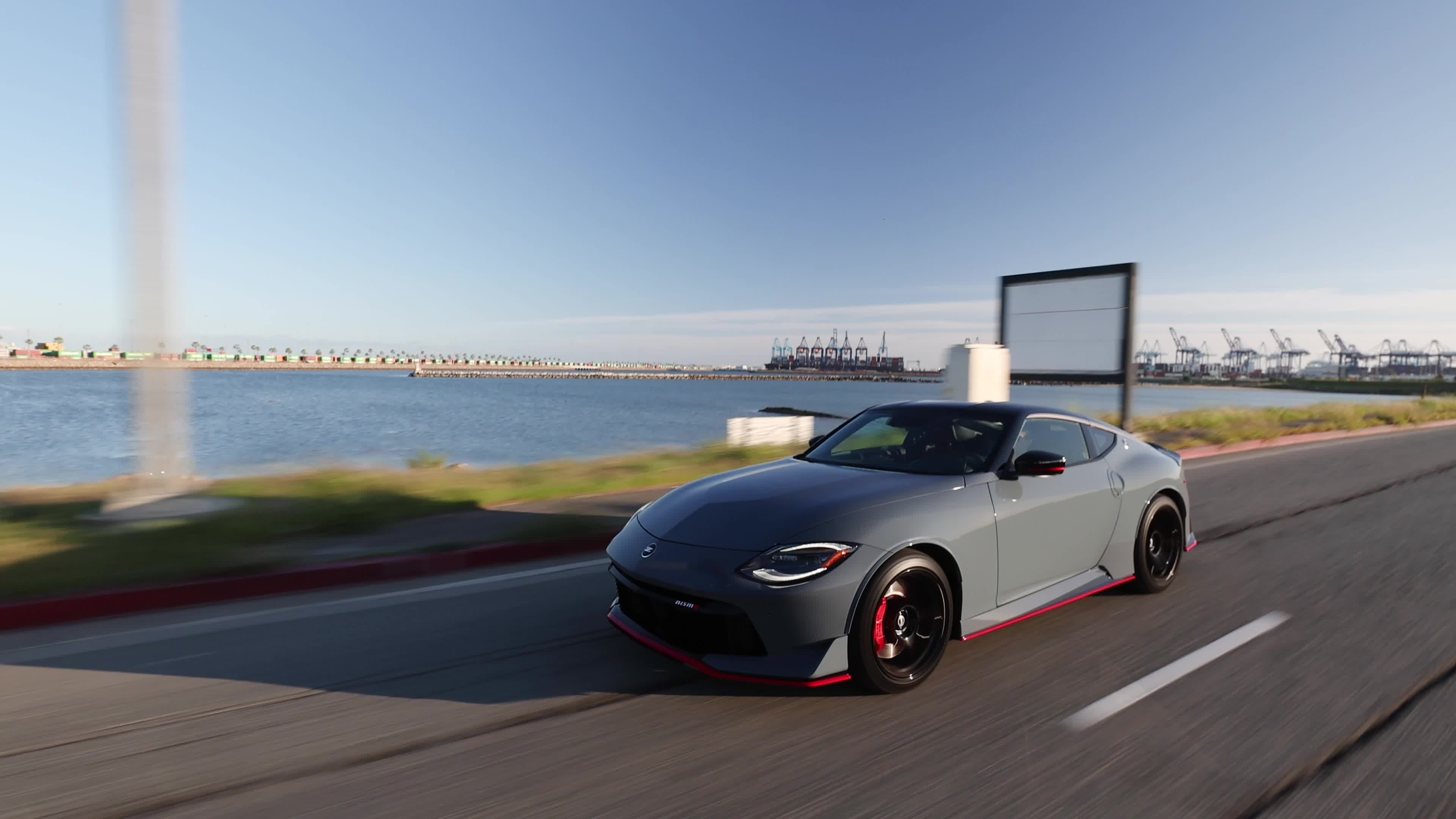ニスモ The 2027 Nissan Z Nismo Finally Gets a Manual Transmission