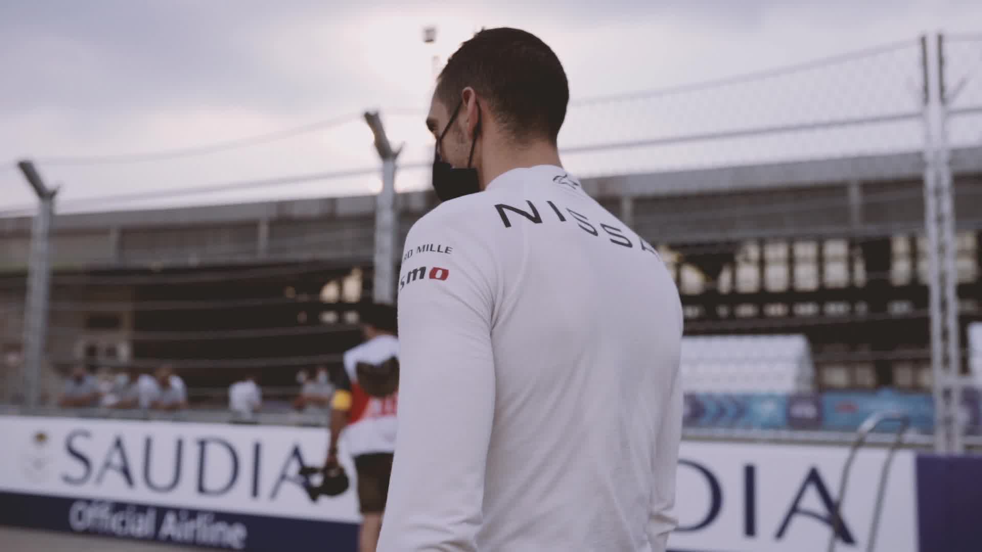 Nissan’s Formula E driver Sébastien Buemi welcomes electric mobility on and off the track with his Nissan LEAF