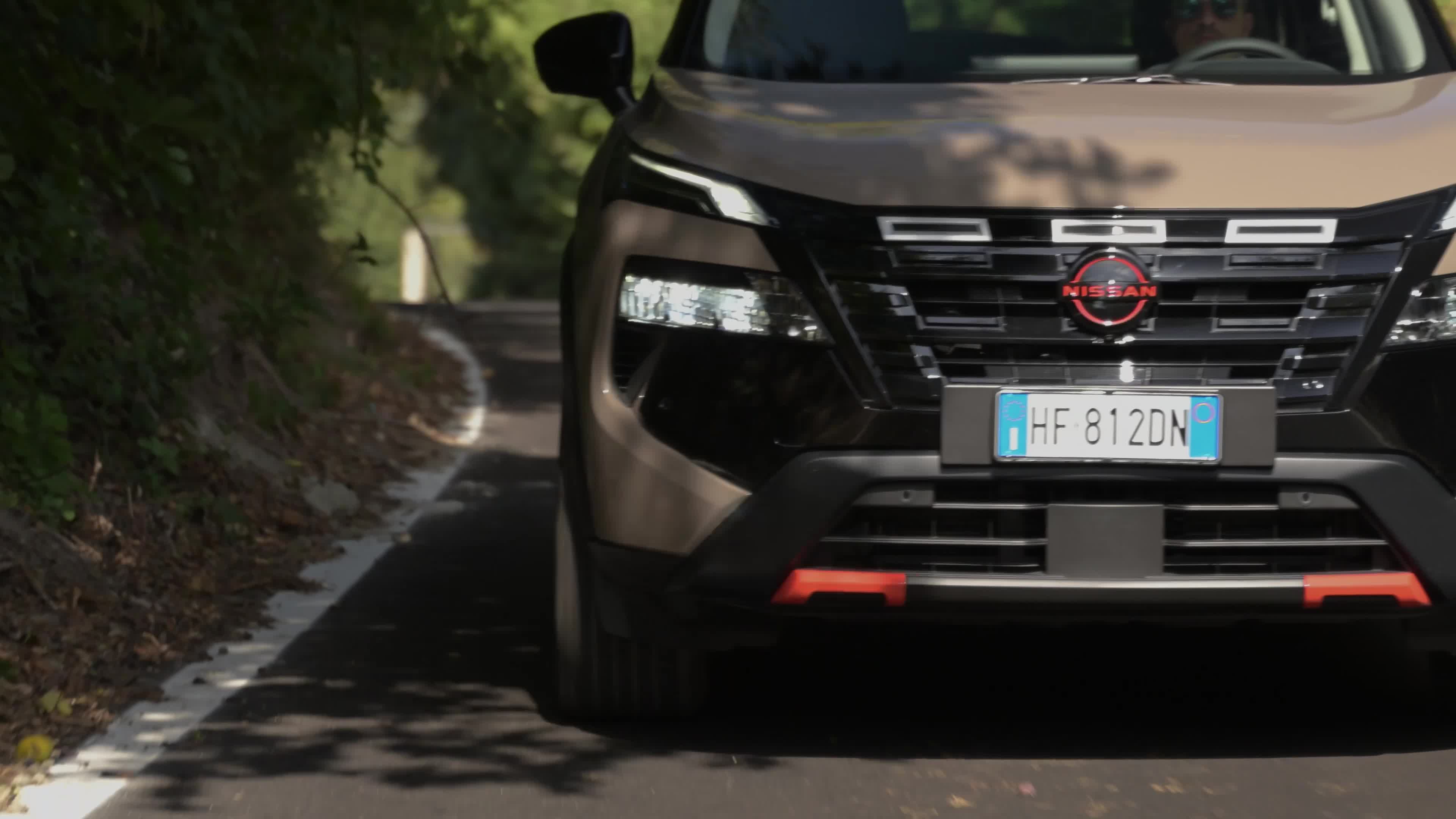 Nissan celebra 25 anni di X-TRAIL e presenta la nuova versione N-TREK